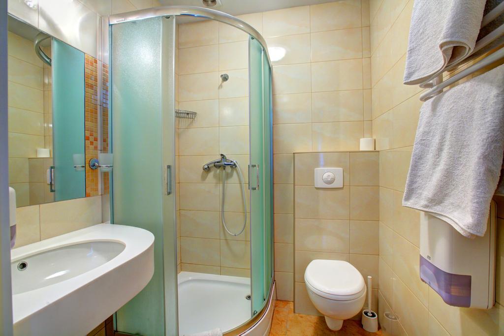 Hostel Evotel Зельонка Екстер'єр фото