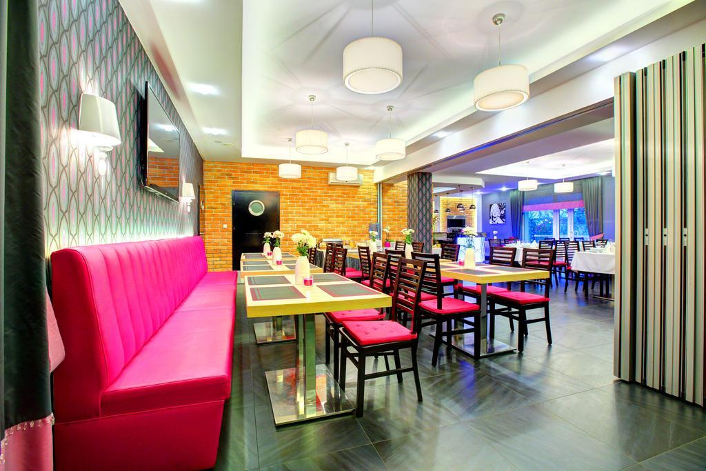 Hostel Evotel Зельонка Екстер'єр фото