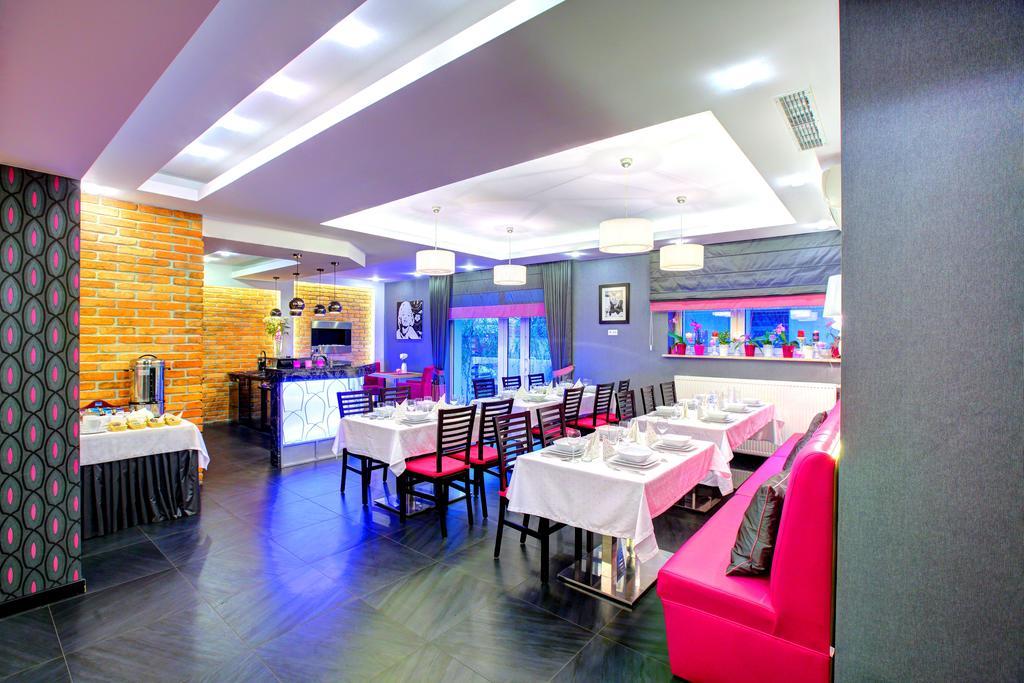 Hostel Evotel Зельонка Екстер'єр фото