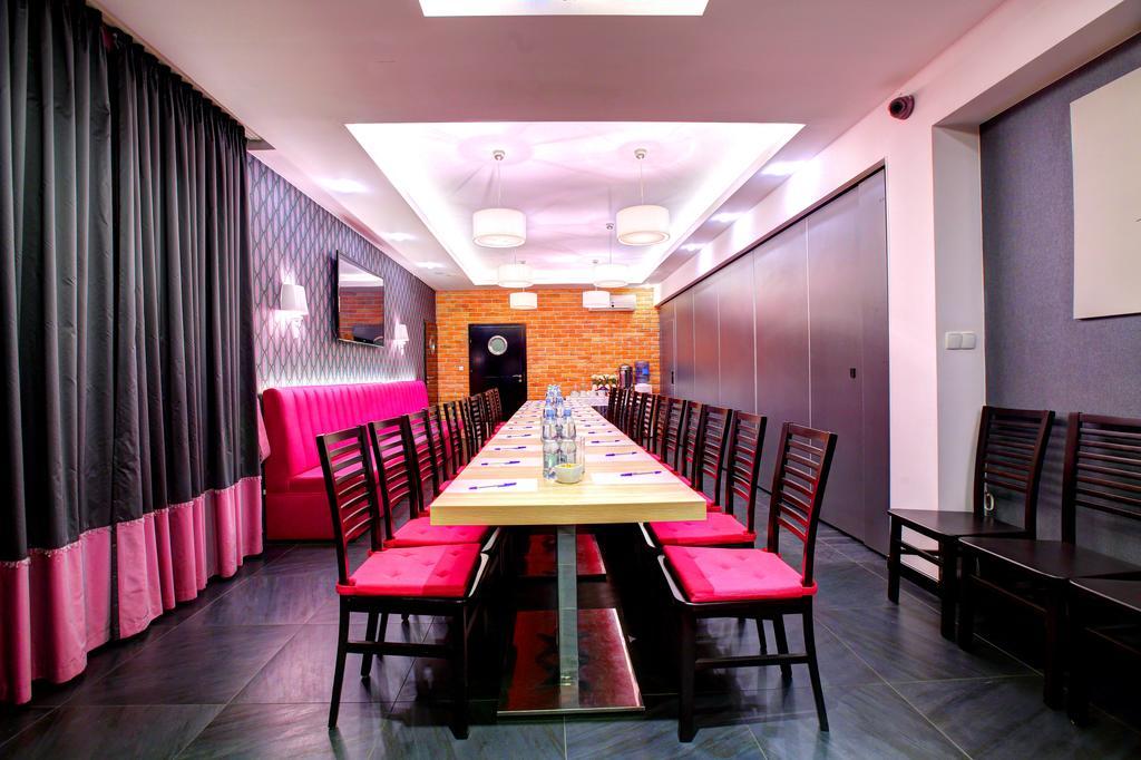 Hostel Evotel Зельонка Екстер'єр фото