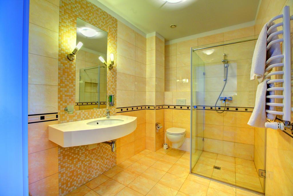 Hostel Evotel Зельонка Екстер'єр фото