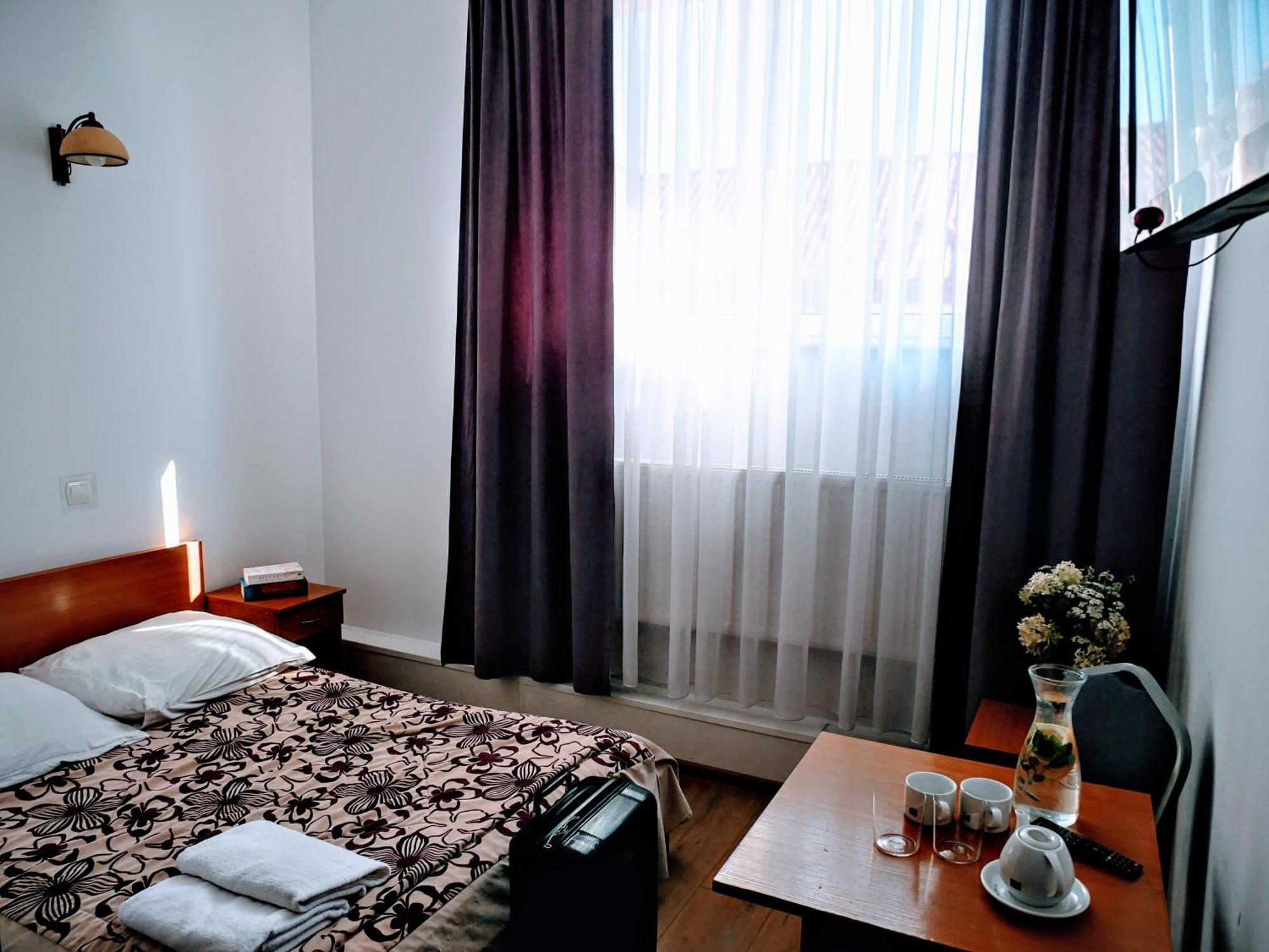 Hostel Evotel Зельонка Екстер'єр фото